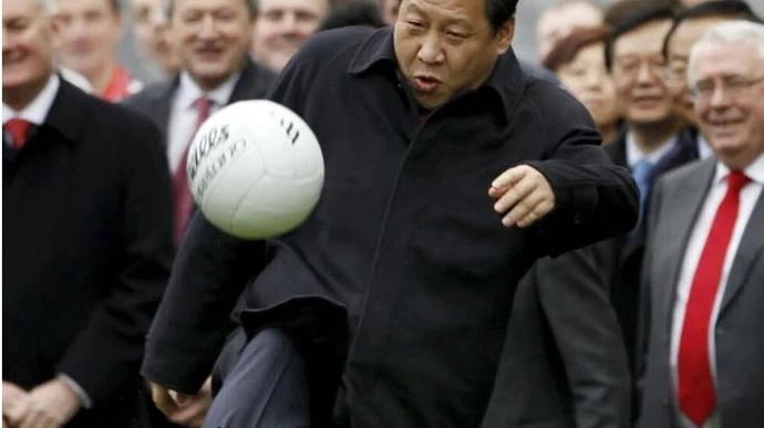 Xi jinpingFootball2012
