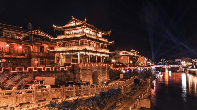 中国最美的12座小城 去过一半此生无憾