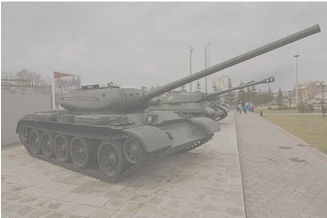 记者发现二战旧坦克、炮弹上前线 俄军担忧安全